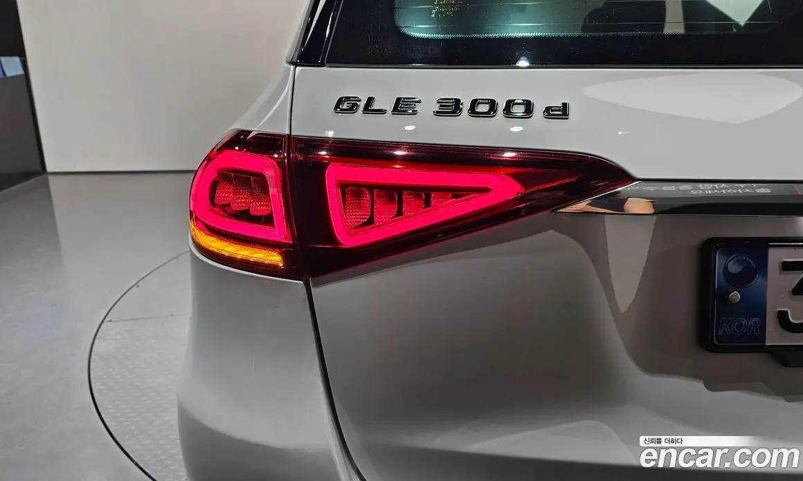 Mercedes-Benz GLE-Class 2020 1.9 автомат (гидро), фото 8 Mercedes-Benz GLE-Class 2020 1.9 автомат (гидро), фото 8