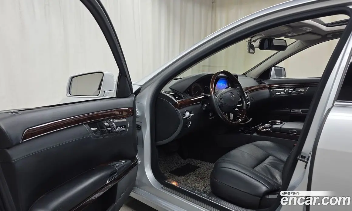Mercedes-Benz S-Class 2006 5.5 автомат (гидро), фото 10 Mercedes-Benz S-Class 2006 5.5 автомат (гидро), фото 10