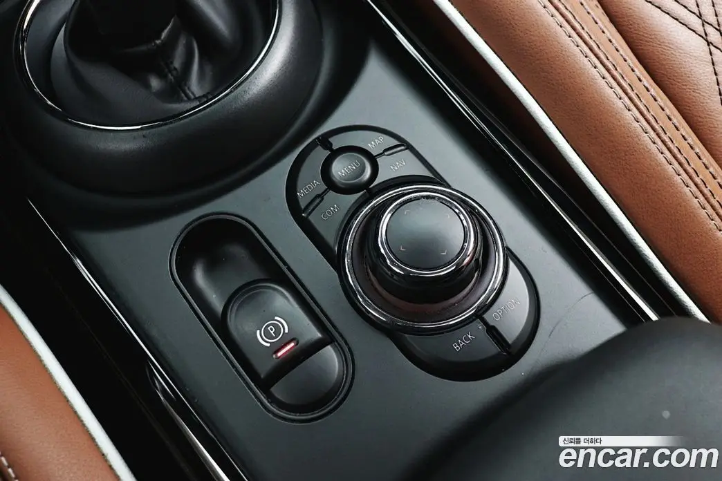 Mini Clubman 2022 2.0 автомат (гидро), фото 17