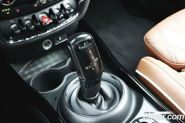 Mini Clubman 2022 2.0 автомат (гидро), миниатюра 9