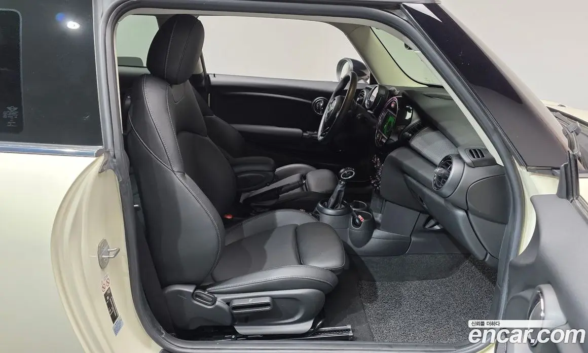 Mini Cooper 2018 1.5 автомат (гидро), фото 16