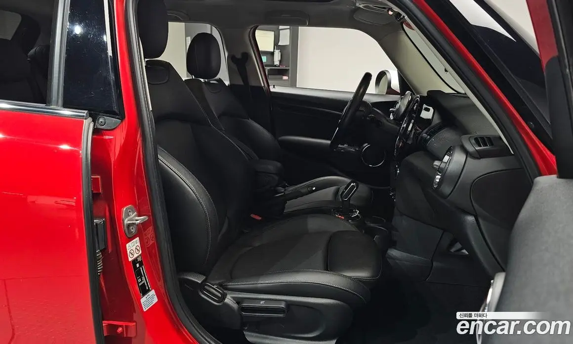 Mini Cooper 2020 1.5 автомат (гидро), фото 17