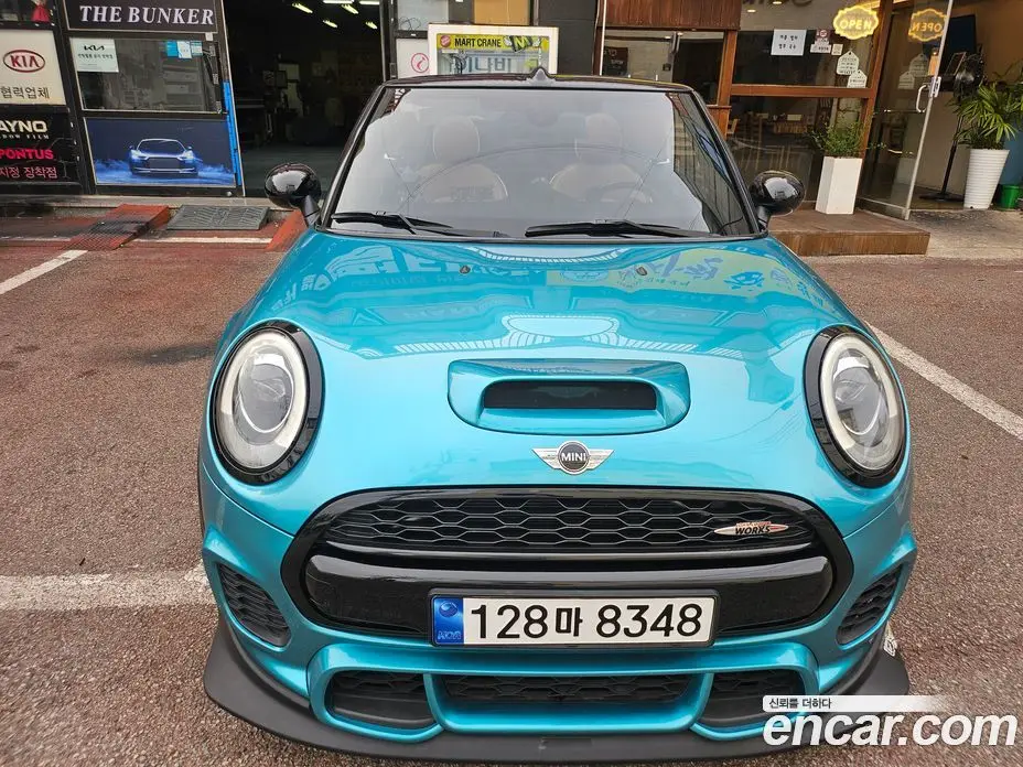 Mini Cooper Convertible 2016 2.0 автомат (гидро), фото 1 Mini Cooper Convertible 2016 2.0 автомат (гидро), фото 1