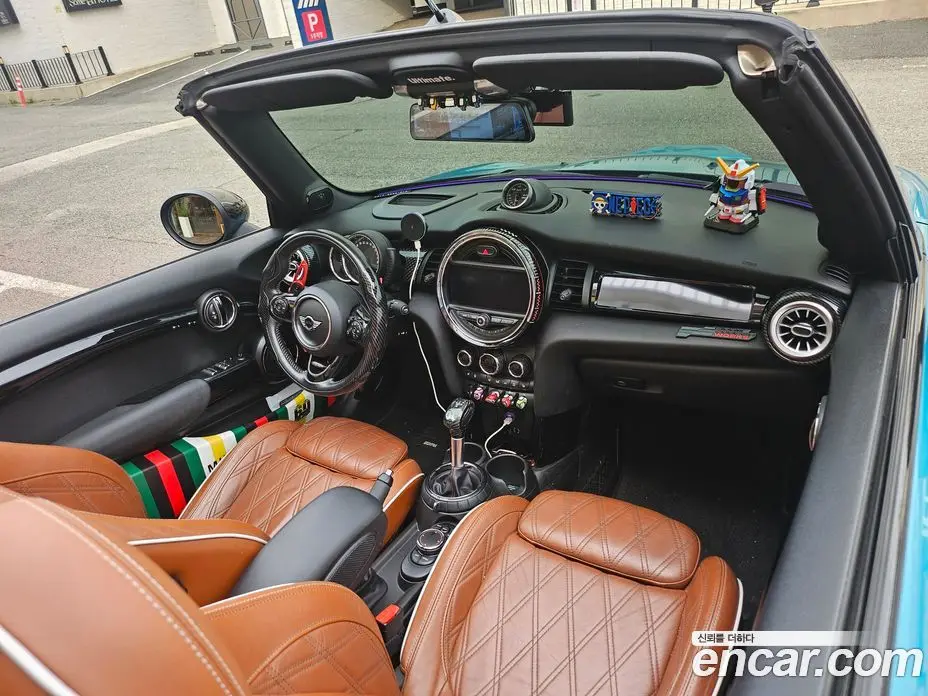 Mini Cooper Convertible 2016 2.0 автомат (гидро), фото 9 Mini Cooper Convertible 2016 2.0 автомат (гидро), фото 9
