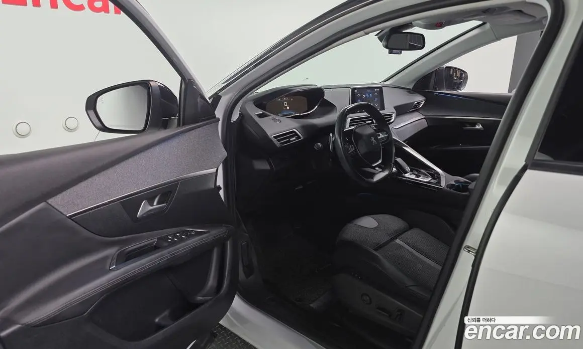 Peugeot 3008 2018 1.6 автомат (гидро), фото 13
