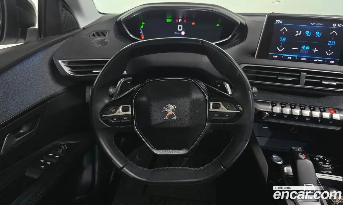 Peugeot 3008 2018 1.6 автомат (гидро), фото 19