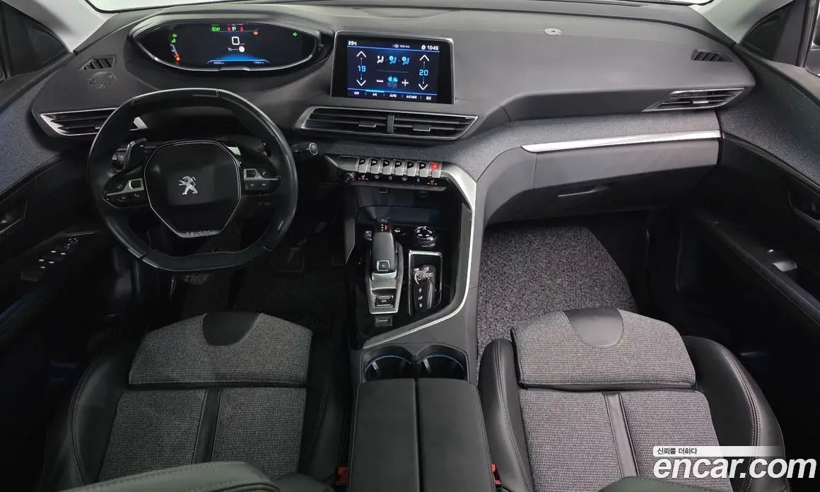 Peugeot 3008 2018 1.6 автомат (гидро), фото 10
