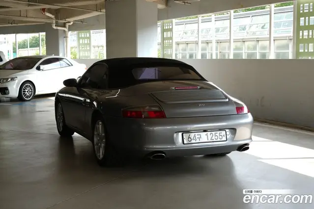 Porsche 911 2004 3.4 автомат (гидро), миниатюра 4