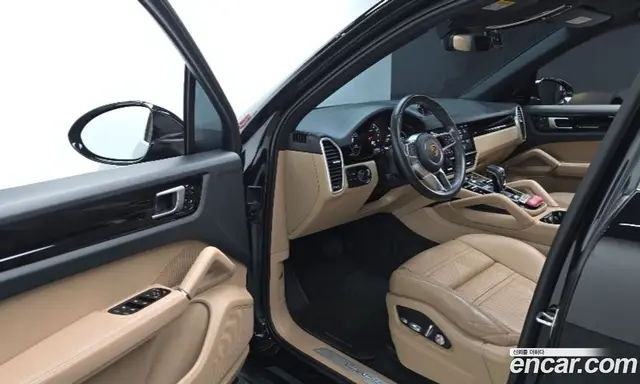 Porsche Cayenne 2019 3.0 автомат (гидро), миниатюра 10 Porsche Cayenne 2019 3.0 автомат (гидро), миниатюра 10