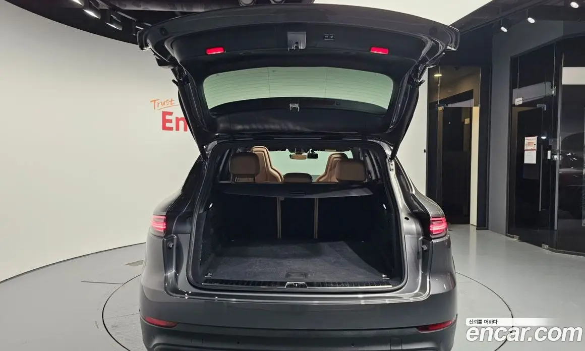 Porsche Cayenne 2021 3.0 автомат (гидро), фото 20 Porsche Cayenne 2021 3.0 автомат (гидро), фото 20