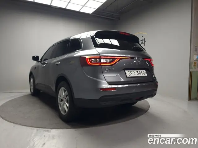 Renault (Samsung) QM6 2018 2.0 автомат (гидро), миниатюра 4 Renault (Samsung) QM6 2018 2.0 автомат (гидро), миниатюра 4