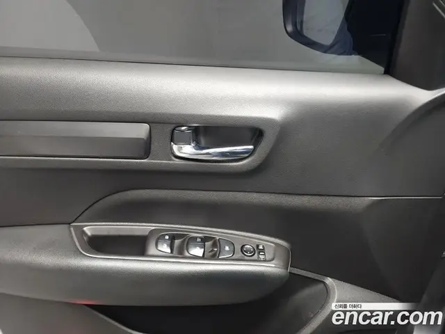 Renault (Samsung) QM6 2018 2.0 автомат (гидро), миниатюра 8 Renault (Samsung) QM6 2018 2.0 автомат (гидро), миниатюра 8