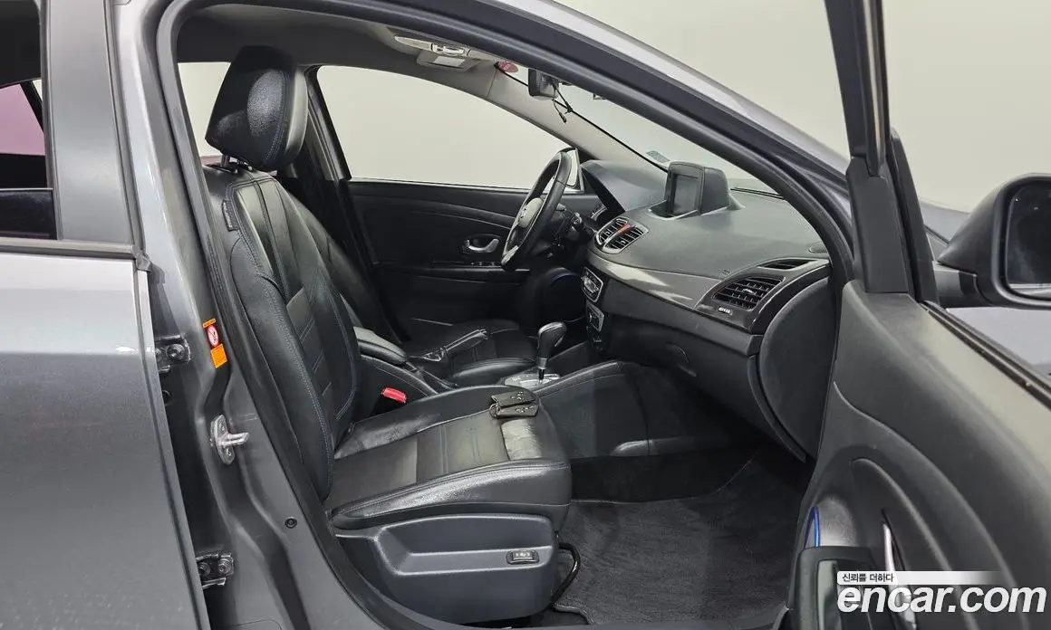 Renault (Samsung) SM3 2019 0.1 автомат (гидро), фото 13 Renault (Samsung) SM3 2019 0.1 автомат (гидро), фото 13
