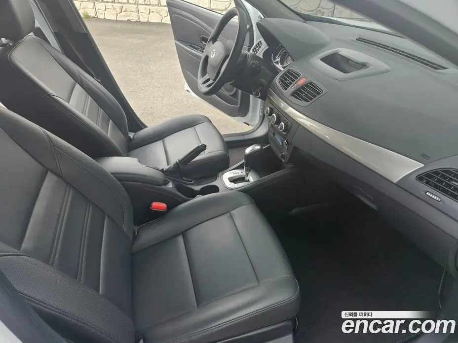 Renault (Samsung) SM3 2019 1.6 автомат (гидро), фото 10 Renault (Samsung) SM3 2019 1.6 автомат (гидро), фото 10
