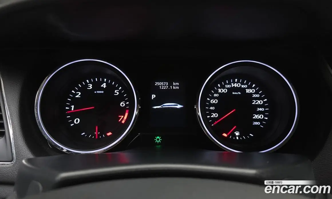 Renault (Samsung) SM7 2015 2.0 автомат (гидро), фото 8 Renault (Samsung) SM7 2015 2.0 автомат (гидро), фото 8