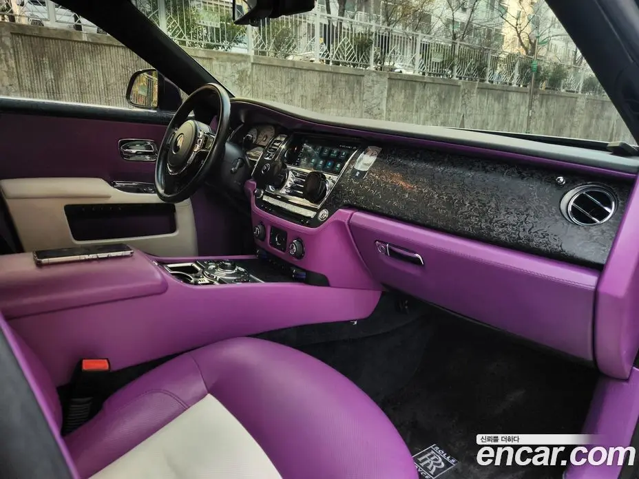 Rolls-Royce Ghost 2013 6.6 автомат (гидро), фото 20 Rolls-Royce Ghost 2013 6.6 автомат (гидро), фото 20