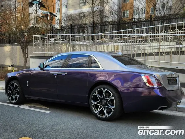Rolls-Royce Ghost 2013 6.6 автомат (гидро), миниатюра 7 Rolls-Royce Ghost 2013 6.6 автомат (гидро), миниатюра 7