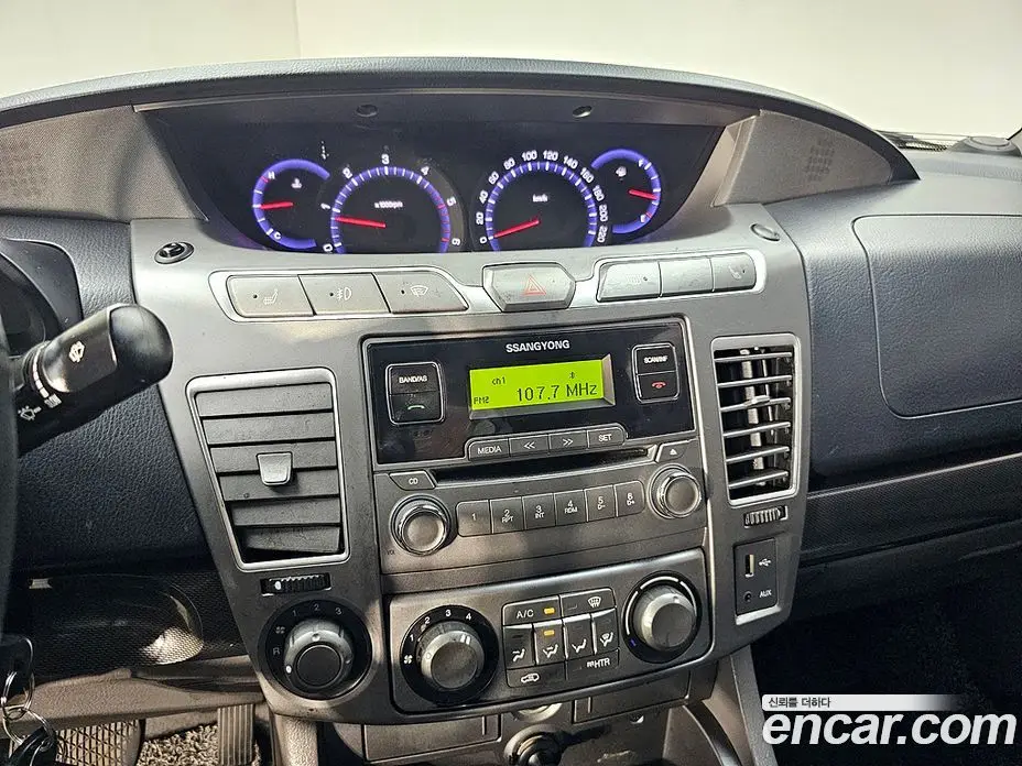 SsangYong Korando 2013 2.0 автомат (гидро), фото 14