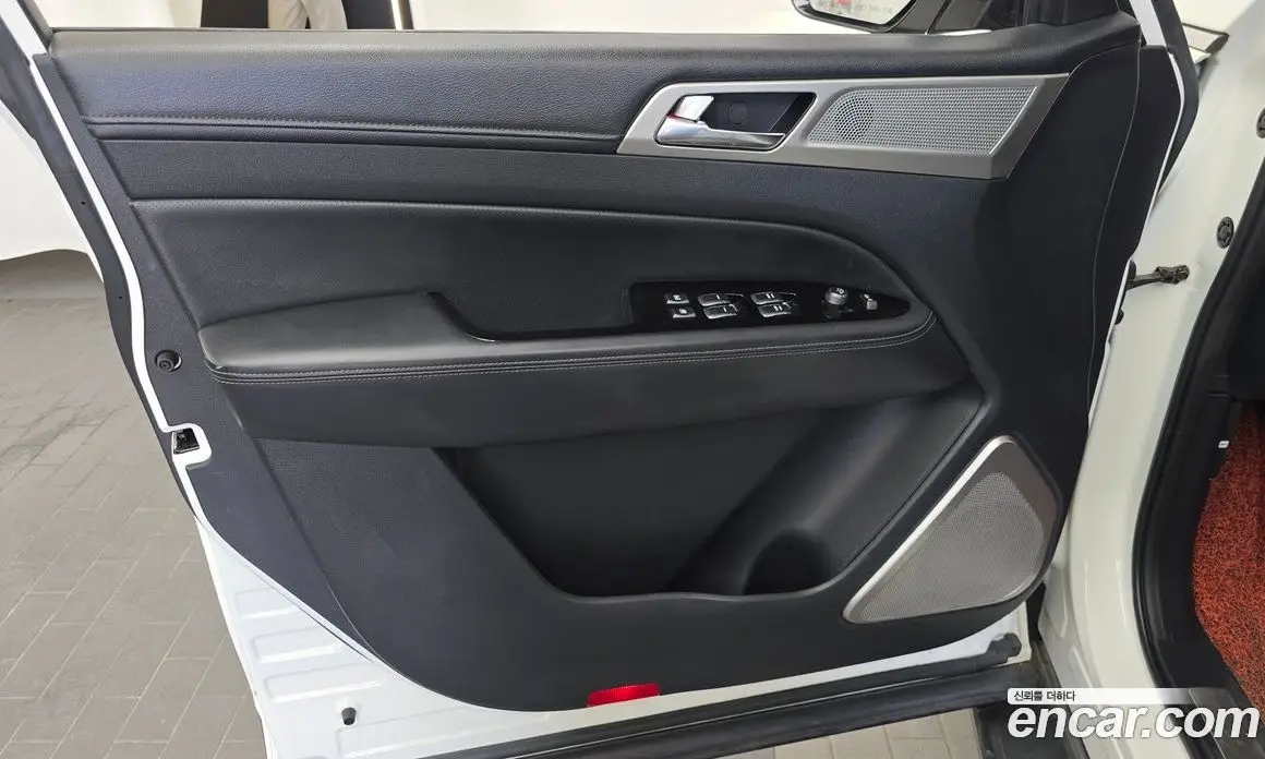 SsangYong Rexton 2017 2.2 автомат (гидро), фото 14 SsangYong Rexton 2017 2.2 автомат (гидро), фото 14