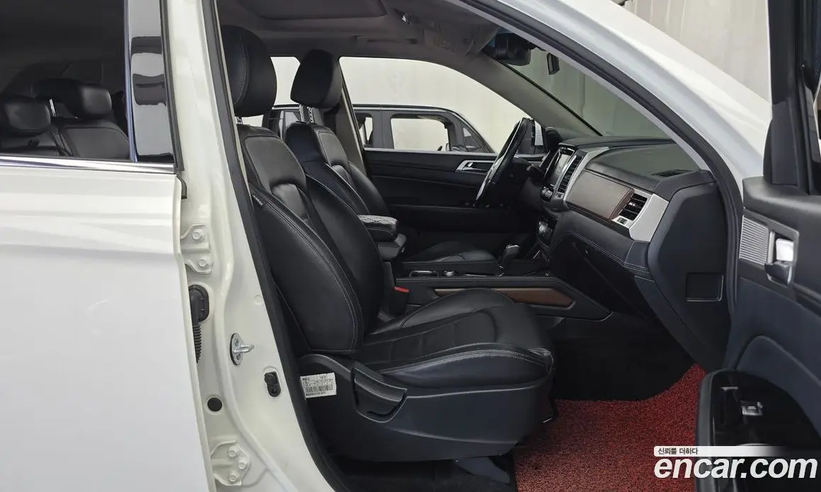 SsangYong Rexton 2017 2.2 автомат (гидро), фото 16 SsangYong Rexton 2017 2.2 автомат (гидро), фото 16