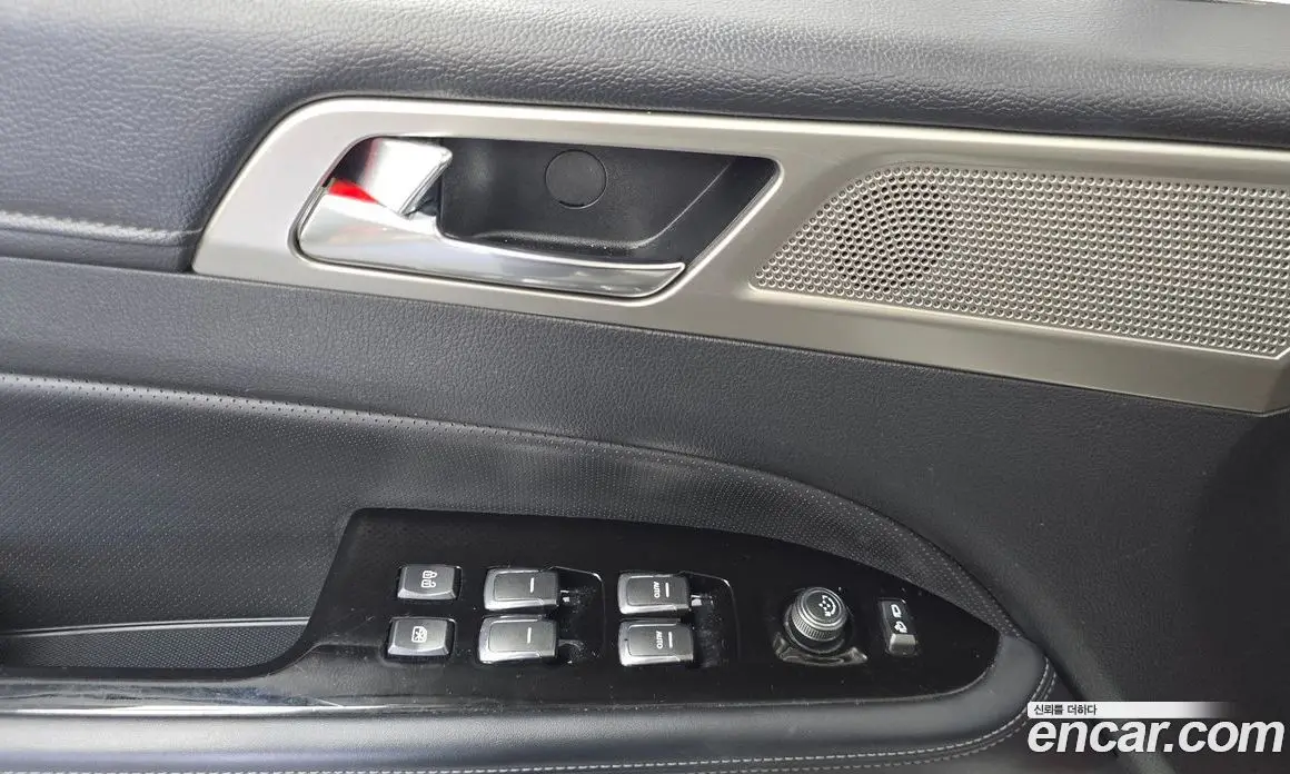 SsangYong Rexton 2017 2.2 автомат (гидро), фото 29 SsangYong Rexton 2017 2.2 автомат (гидро), фото 29
