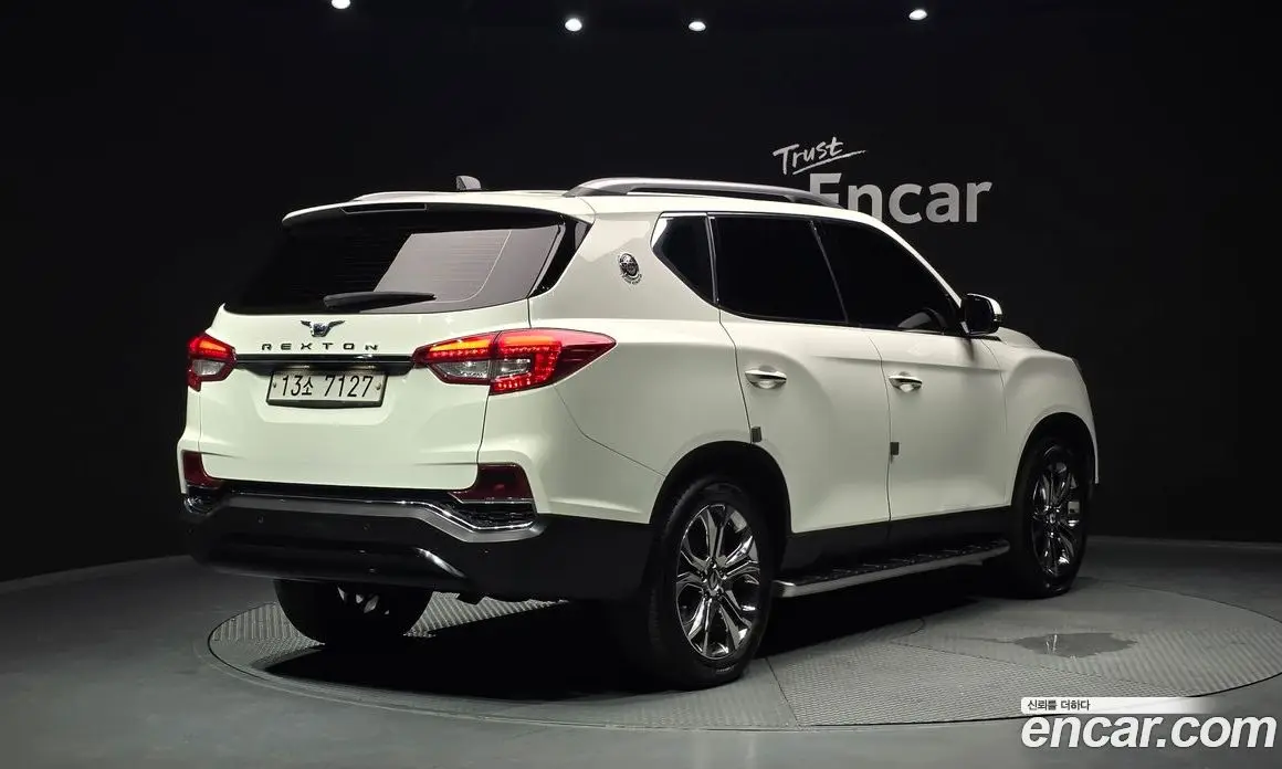 SsangYong Rexton 2018 2.2 автомат (гидро), фото 2 SsangYong Rexton 2018 2.2 автомат (гидро), фото 2