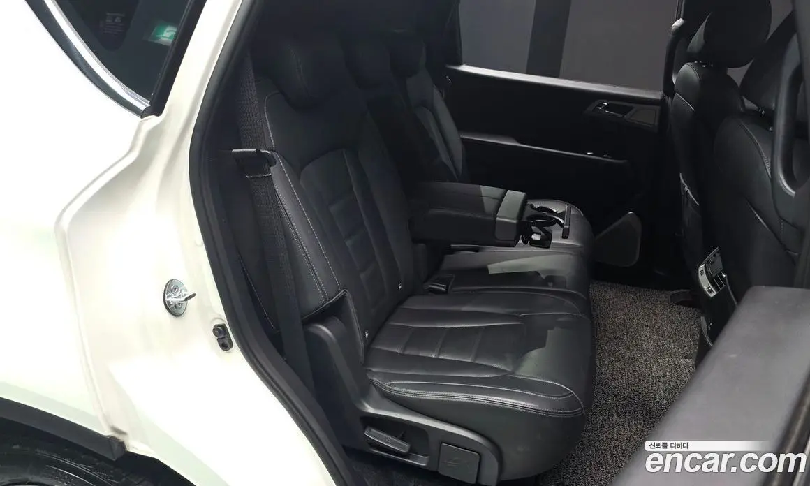 SsangYong Rexton 2018 2.2 автомат (гидро), фото 12 SsangYong Rexton 2018 2.2 автомат (гидро), фото 12