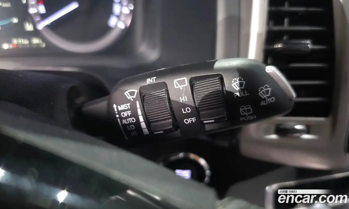 SsangYong Rexton 2018 2.2 автомат (гидро), фото 17 SsangYong Rexton 2018 2.2 автомат (гидро), фото 17