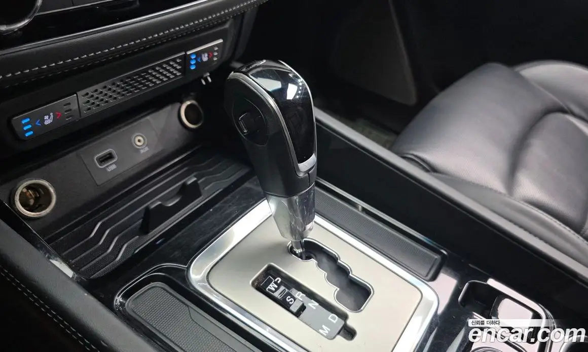 SsangYong Rexton 2018 2.2 автомат (гидро), фото 9 SsangYong Rexton 2018 2.2 автомат (гидро), фото 9