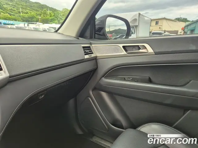 SsangYong Rexton 2019 2.2 автомат (гидро), миниатюра 11 SsangYong Rexton 2019 2.2 автомат (гидро), миниатюра 11