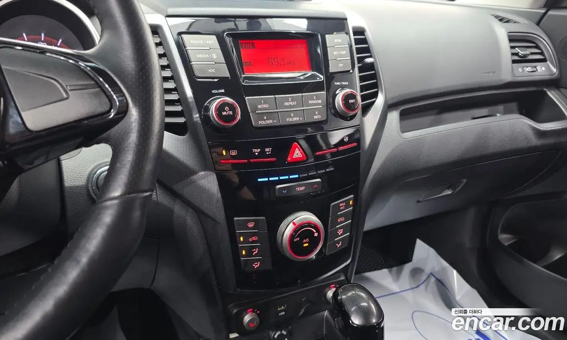 SsangYong TIBOLI 2017 1.6 автомат (гидро), фото 18 SsangYong TIBOLI 2017 1.6 автомат (гидро), фото 18