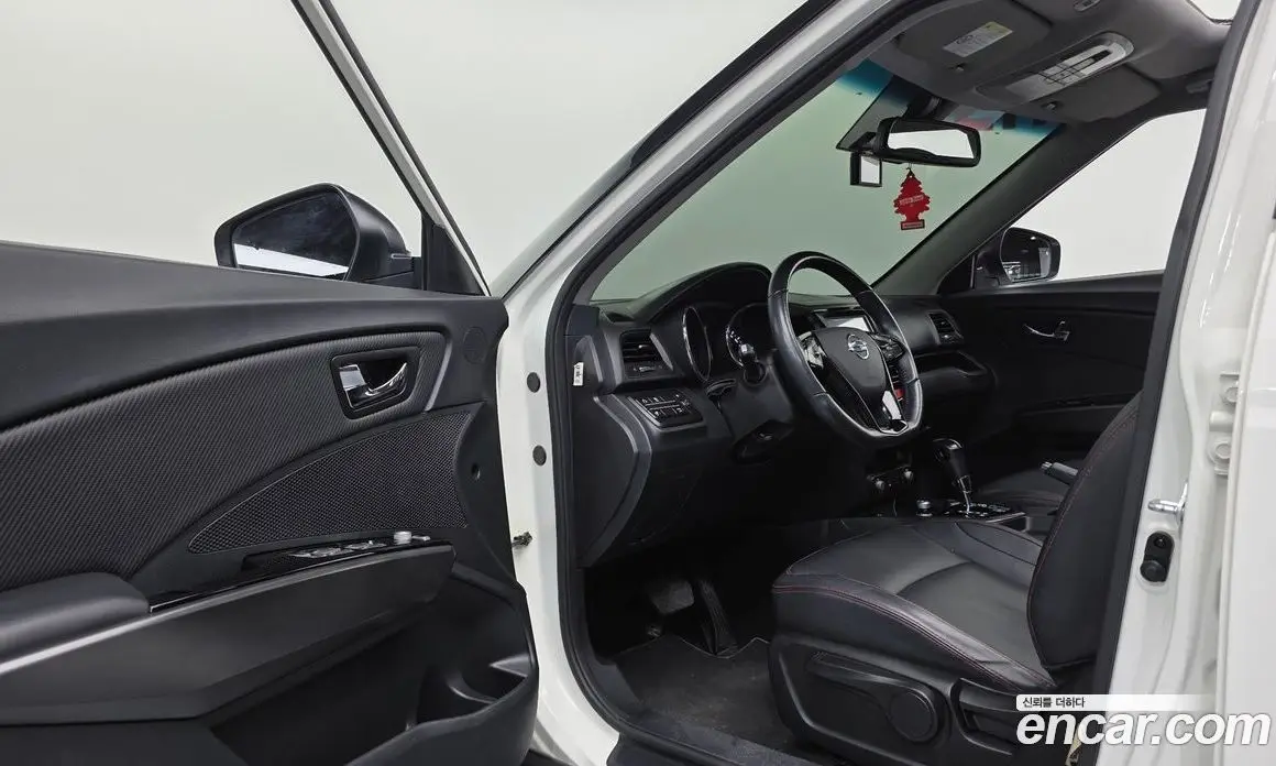 SsangYong TIBOLI 2017 1.6 автомат (гидро), фото 16 SsangYong TIBOLI 2017 1.6 автомат (гидро), фото 16