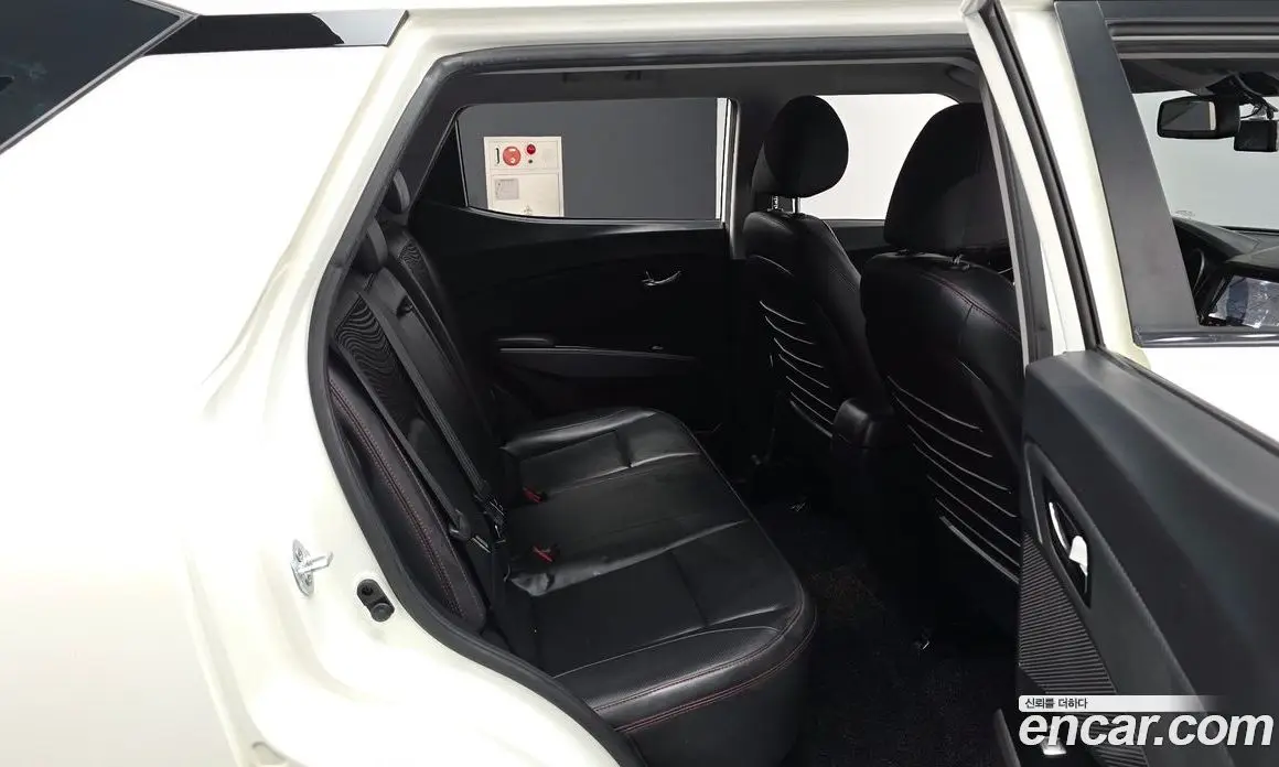 SsangYong TIBOLI 2018 1.6 автомат (гидро), фото 18