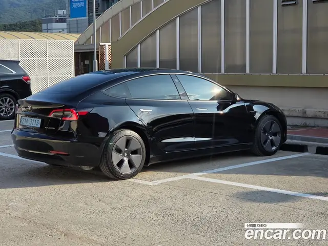 Tesla Model 3 2022 автомат (гидро), миниатюра 2 Tesla Model 3 2022 автомат (гидро), миниатюра 2
