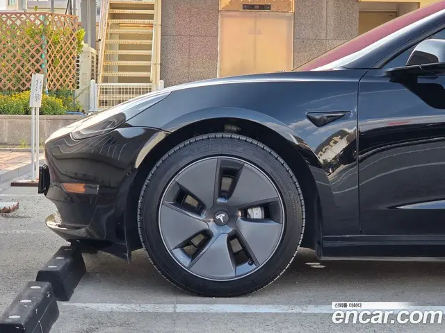 Tesla Model 3 2022 автомат (гидро), миниатюра 5 Tesla Model 3 2022 автомат (гидро), миниатюра 5