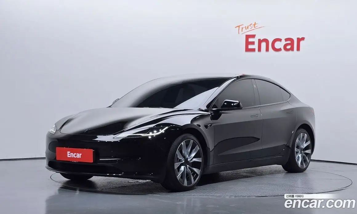 Tesla Model 3 2024 0.2 автомат (гидро), фото 1 Tesla Model 3 2024 0.2 автомат (гидро), фото 1
