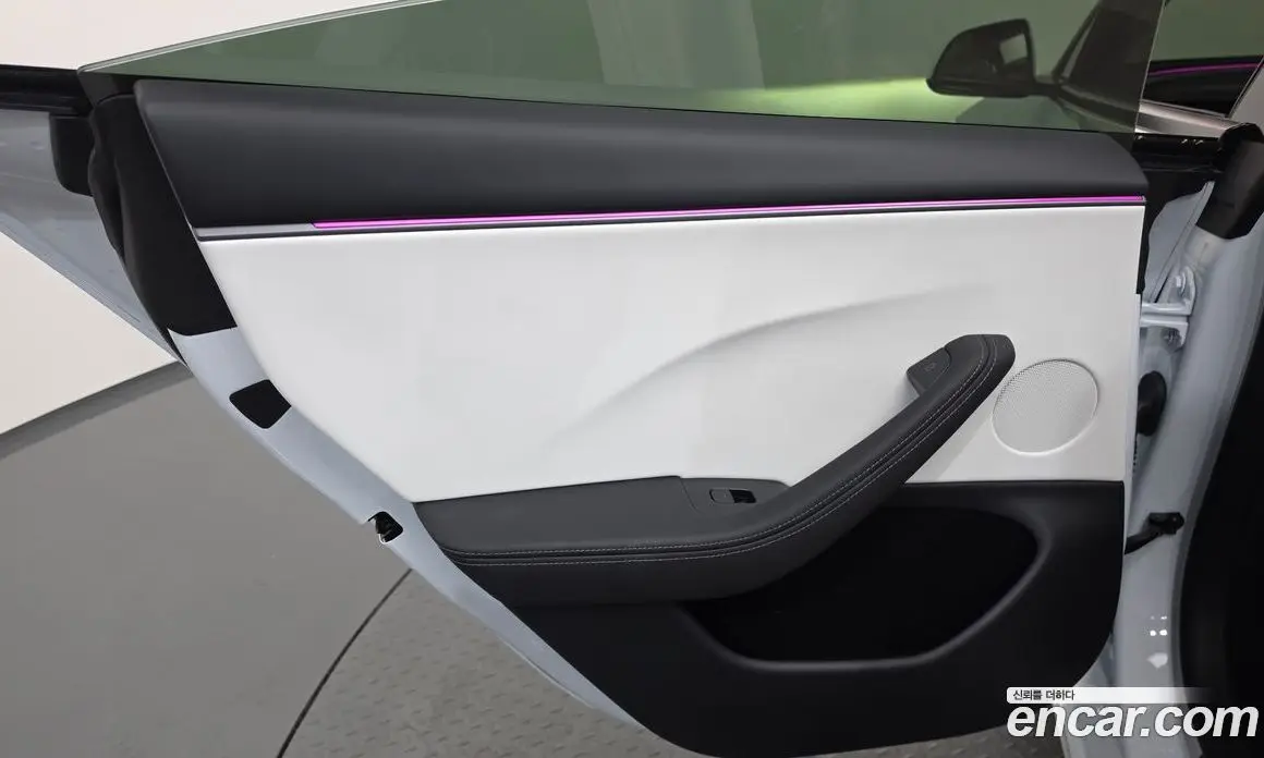 Tesla Model 3 2026 0.2 автомат (гидро), фото 15 Tesla Model 3 2026 0.2 автомат (гидро), фото 15