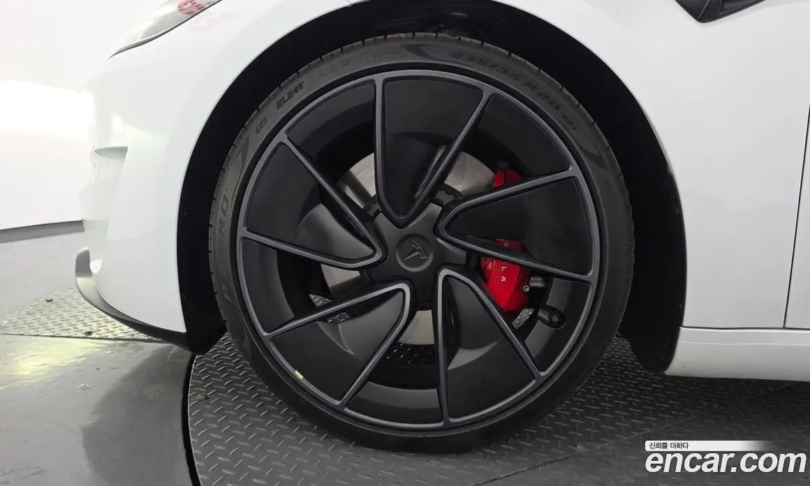 Tesla Model 3 2026 0.2 автомат (гидро), фото 5 Tesla Model 3 2026 0.2 автомат (гидро), фото 5