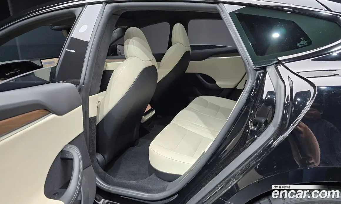 Tesla Model S 2023 0.3 автомат (гидро), фото 15 Tesla Model S 2023 0.3 автомат (гидро), фото 15