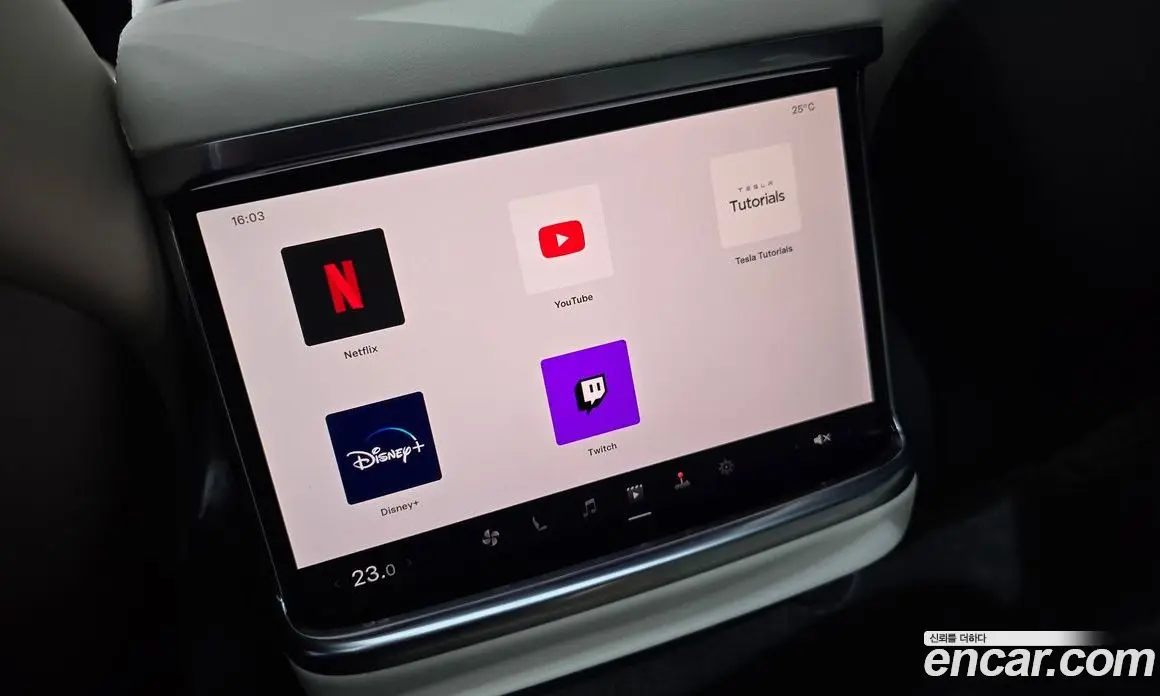 Tesla Model S 2023 0.3 автомат (гидро), фото 27 Tesla Model S 2023 0.3 автомат (гидро), фото 27