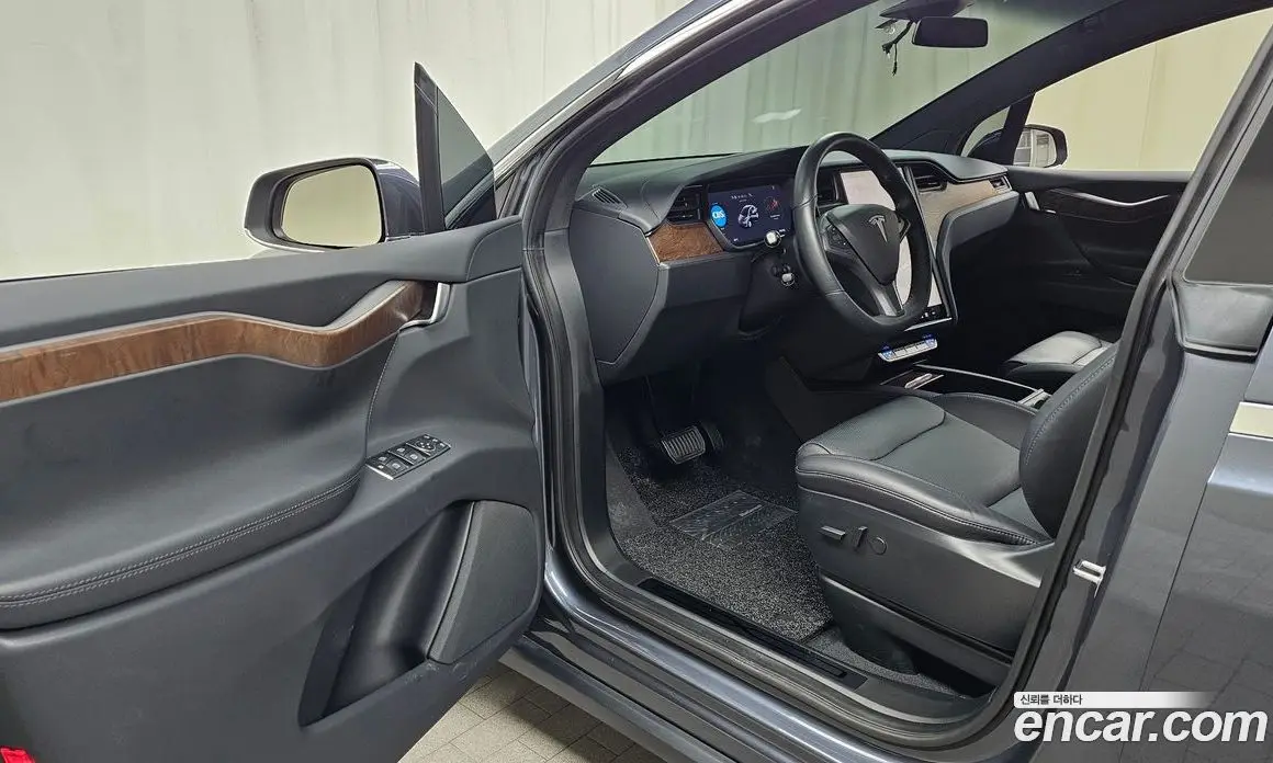 Tesla Model X 2020 0.3 автомат (гидро), фото 12 Tesla Model X 2020 0.3 автомат (гидро), фото 12
