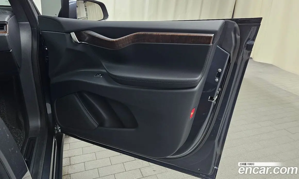 Tesla Model X 2020 0.3 автомат (гидро), фото 14 Tesla Model X 2020 0.3 автомат (гидро), фото 14