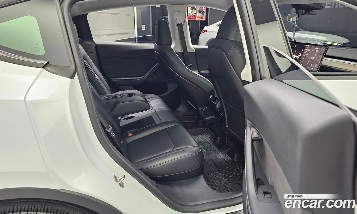 Tesla Model Y 2023 0.2 автомат (гидро), фото 17 Tesla Model Y 2023 0.2 автомат (гидро), фото 17