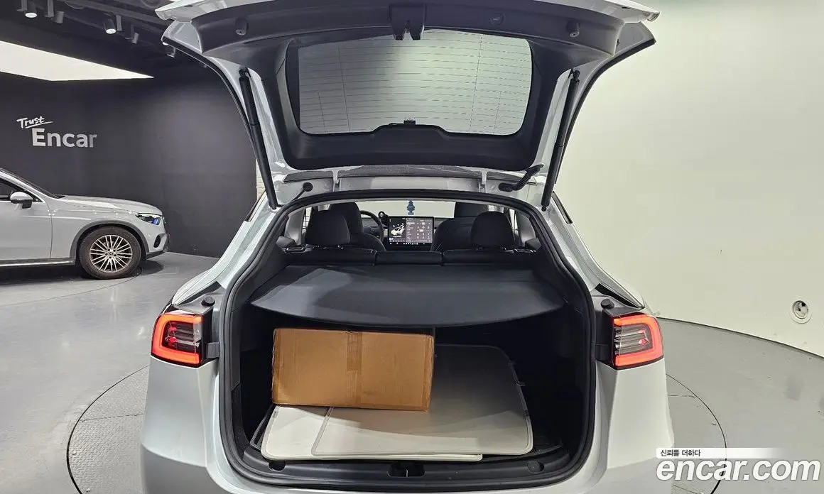 Tesla Model Y 2023 0.2 автомат (гидро), фото 25 Tesla Model Y 2023 0.2 автомат (гидро), фото 25
