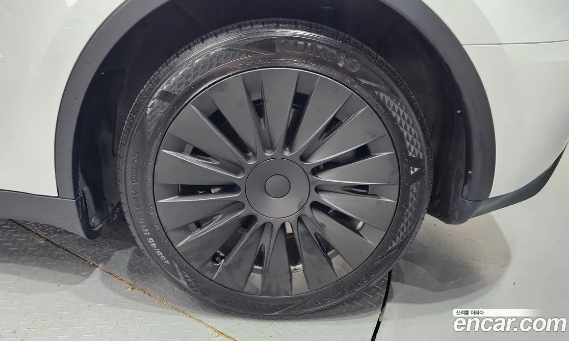Tesla Model Y 2023 0.2 автомат (гидро), фото 4 Tesla Model Y 2023 0.2 автомат (гидро), фото 4