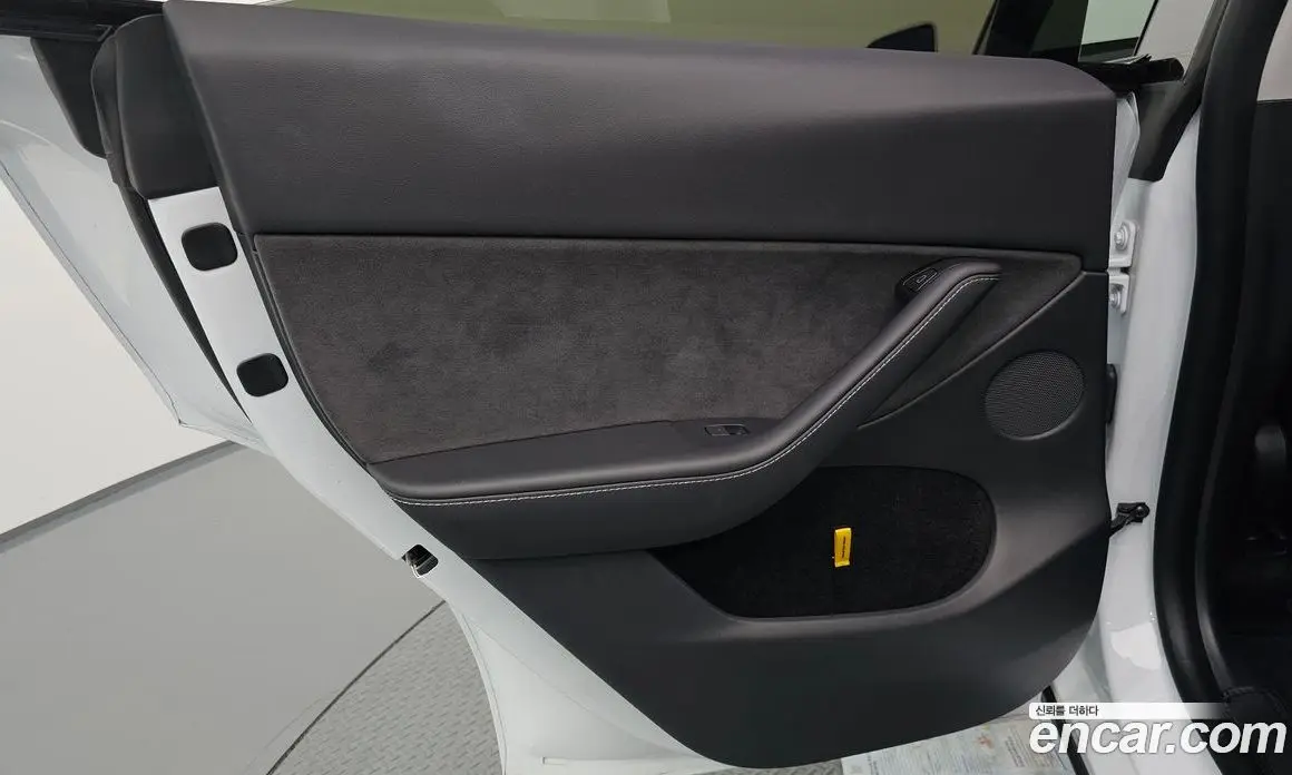 Tesla Model Y 2024 0.2 автомат (гидро), фото 14 Tesla Model Y 2024 0.2 автомат (гидро), фото 14