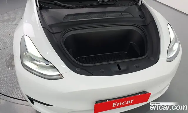 Tesla Model Y 2024 0.2 автомат (гидро), миниатюра 5 Tesla Model Y 2024 0.2 автомат (гидро), миниатюра 5
