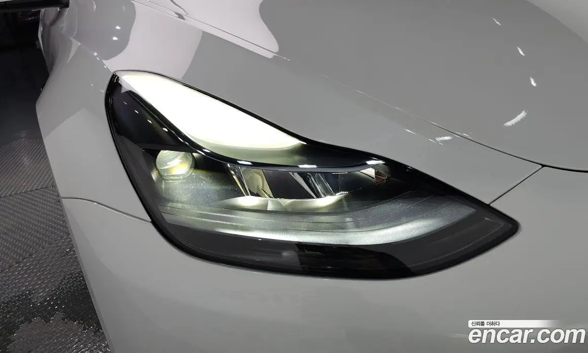 Tesla Model Y 2024 0.2 автомат (гидро), фото 7 Tesla Model Y 2024 0.2 автомат (гидро), фото 7