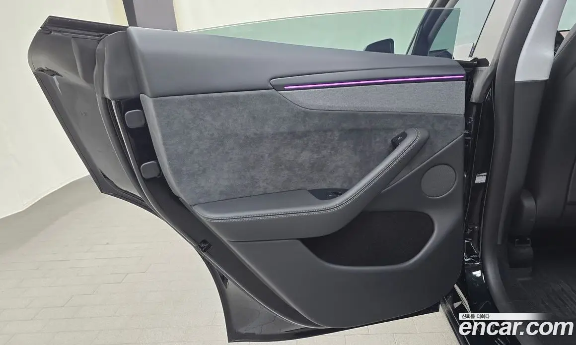 Tesla Model Y 2025 0.2 автомат (гидро), фото 15 Tesla Model Y 2025 0.2 автомат (гидро), фото 15