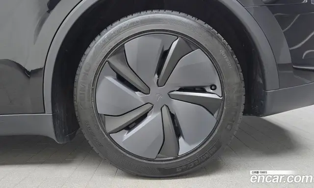 Tesla Model Y 2025 0.2 автомат (гидро), миниатюра 7 Tesla Model Y 2025 0.2 автомат (гидро), миниатюра 7